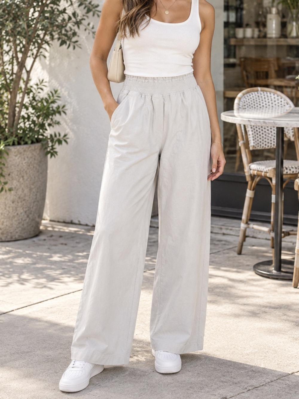 Lululemon Bone Ivory Wide Leg Elastic Waist Pants Size Small